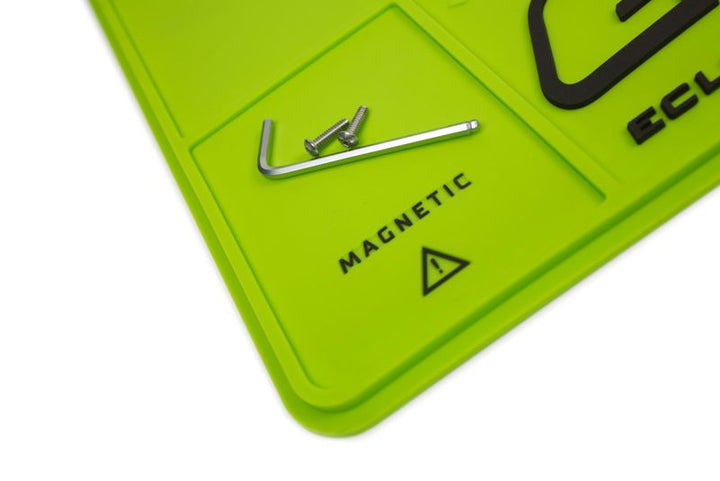 Planet Eclipse XL Magnetische Tech - Matte Grün: Rutschfeste Wartungsunterlage mit O - Ring - Führung - Paintball Buddy